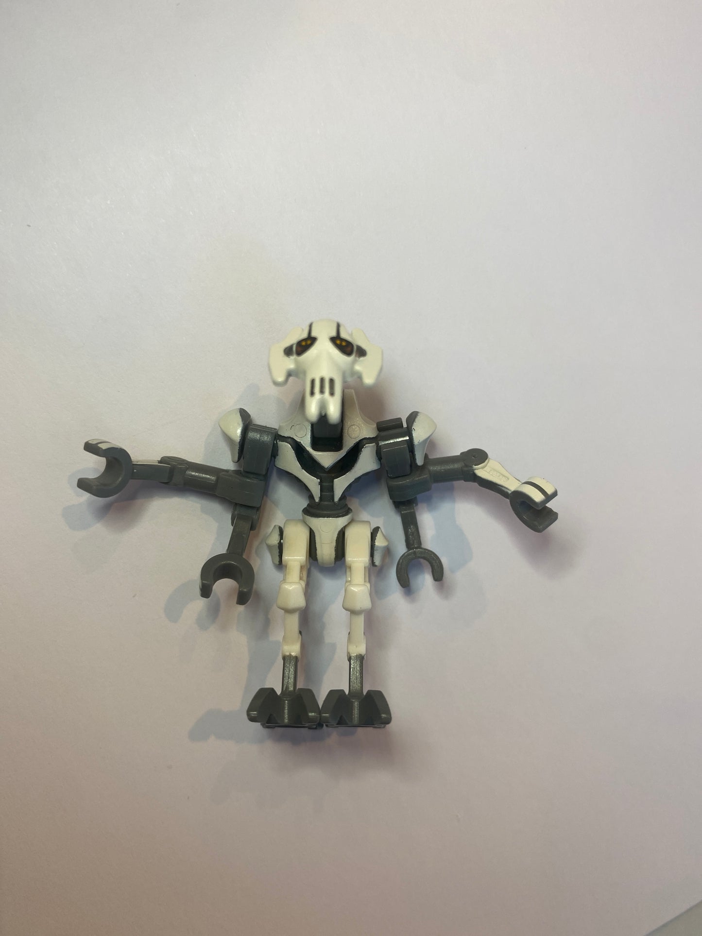 Lego Star Wars Minifigure sw0515. General Grevious - Bent Legs, White Armor