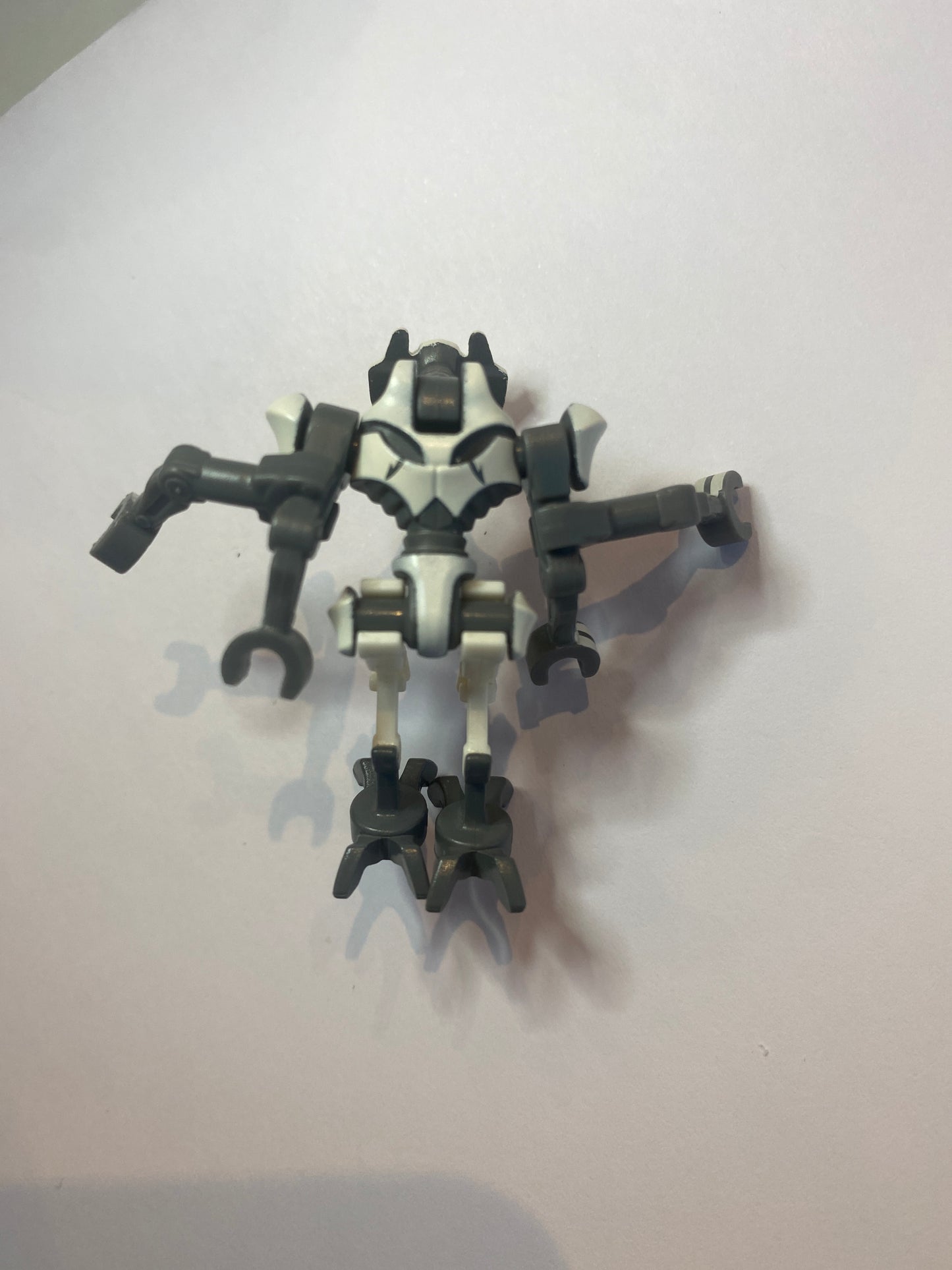 Lego Star Wars Minifigure sw0515. General Grevious - Bent Legs, White Armor